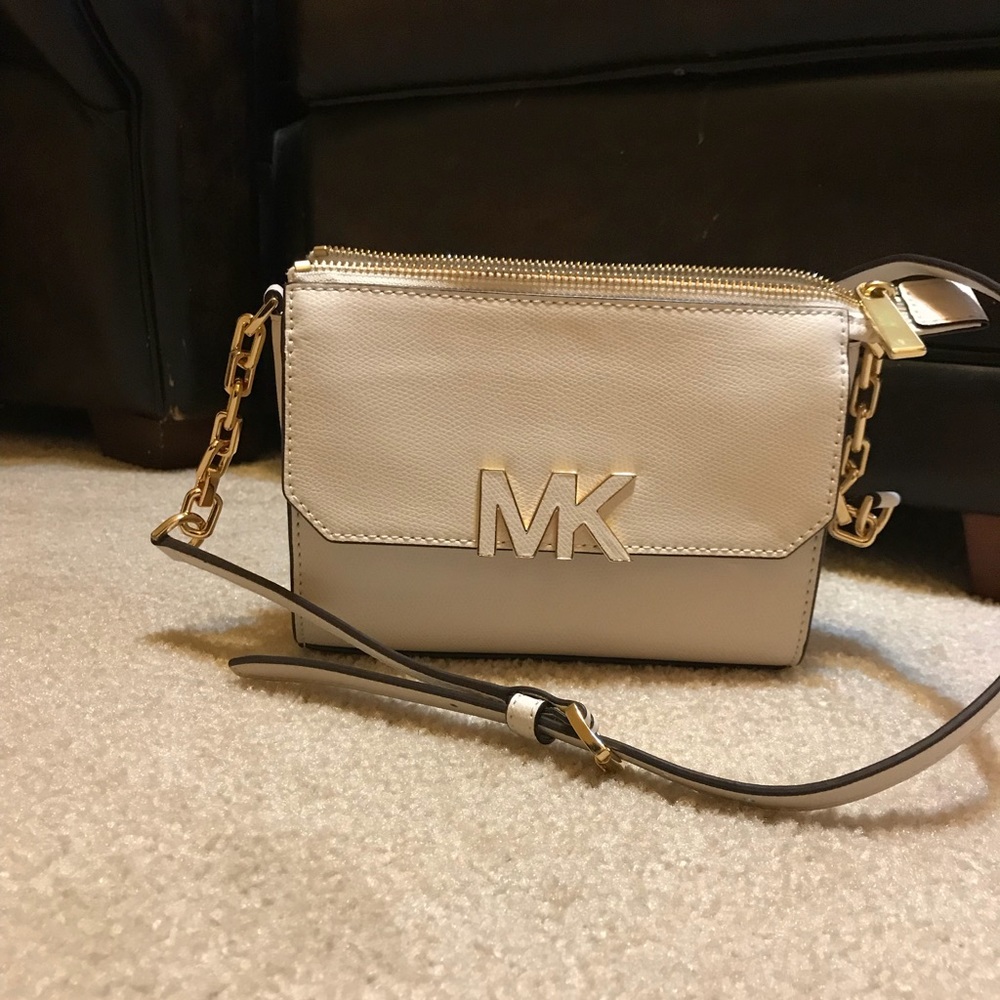MK Michael Kors Crossbody Purse